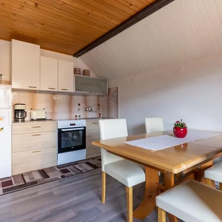 And Mateja Kovacic Homestay