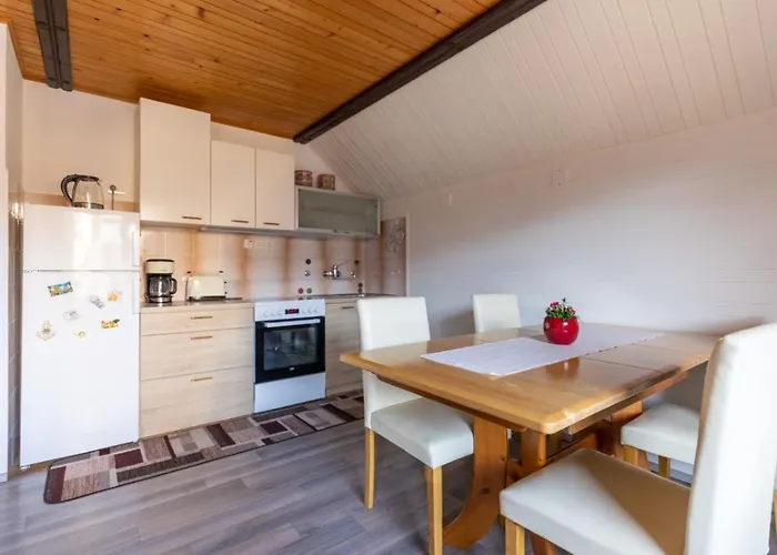 And Mateja Kovacic Kwatera prywatna